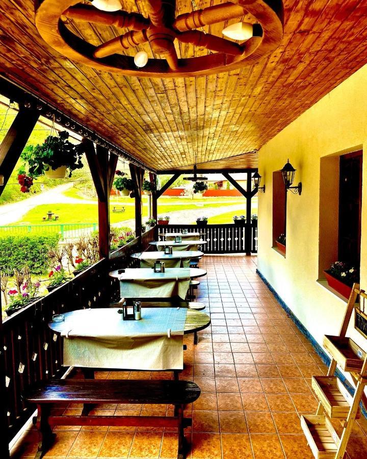 Fakanalas Fogadó Pásztó Exterior foto